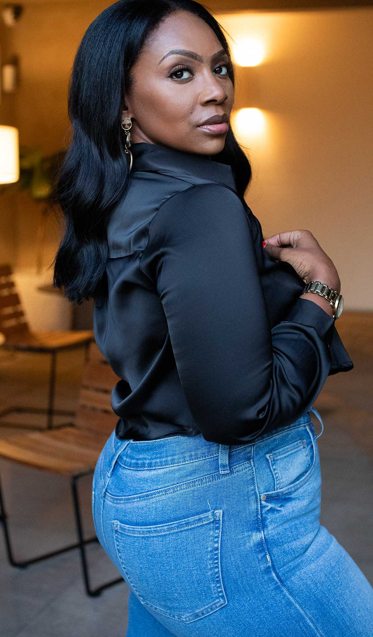 Sleek Elegance| Cropped Blouse