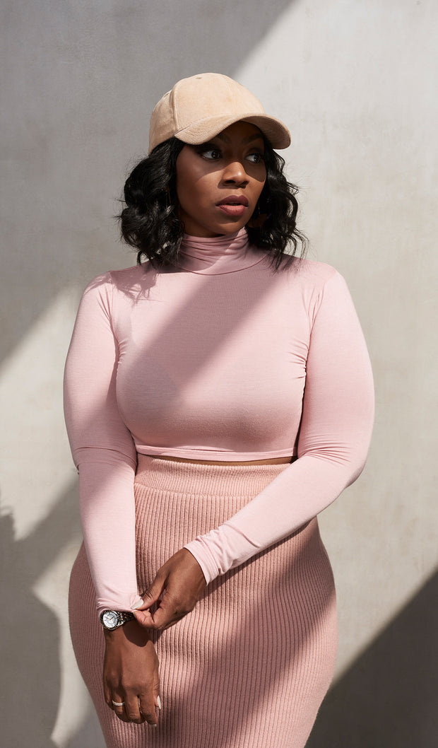 Powder Me | Cropped Turtleneck